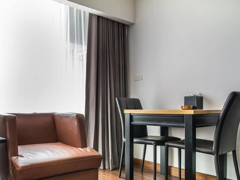 Winner Sriracha Serviced Apartment Sziracsa Kültér fotó