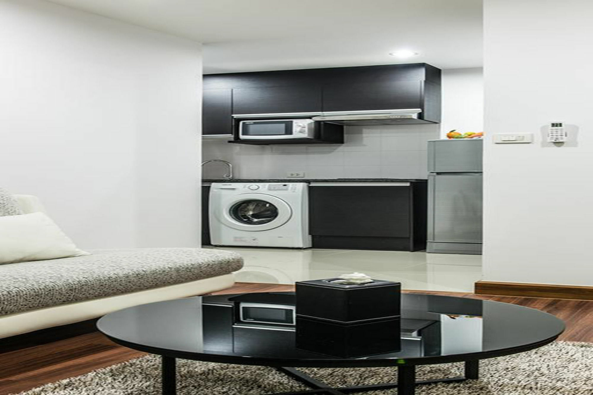 Winner Sriracha Serviced Apartment Sziracsa Kültér fotó