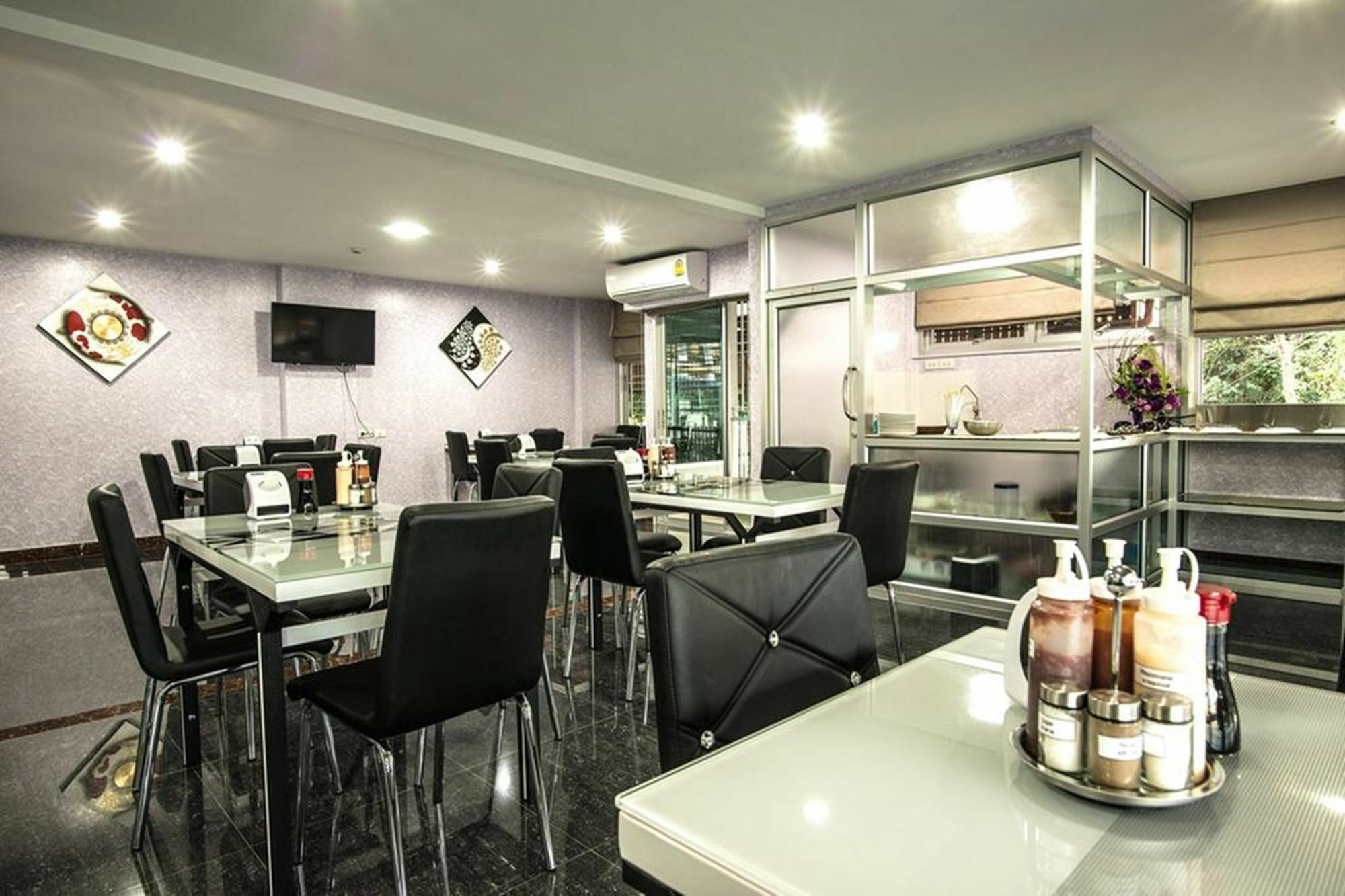 Winner Sriracha Serviced Apartment Sziracsa Kültér fotó
