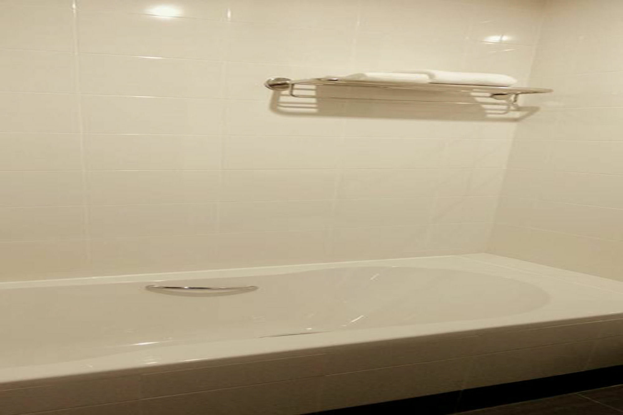 Winner Sriracha Serviced Apartment Sziracsa Kültér fotó