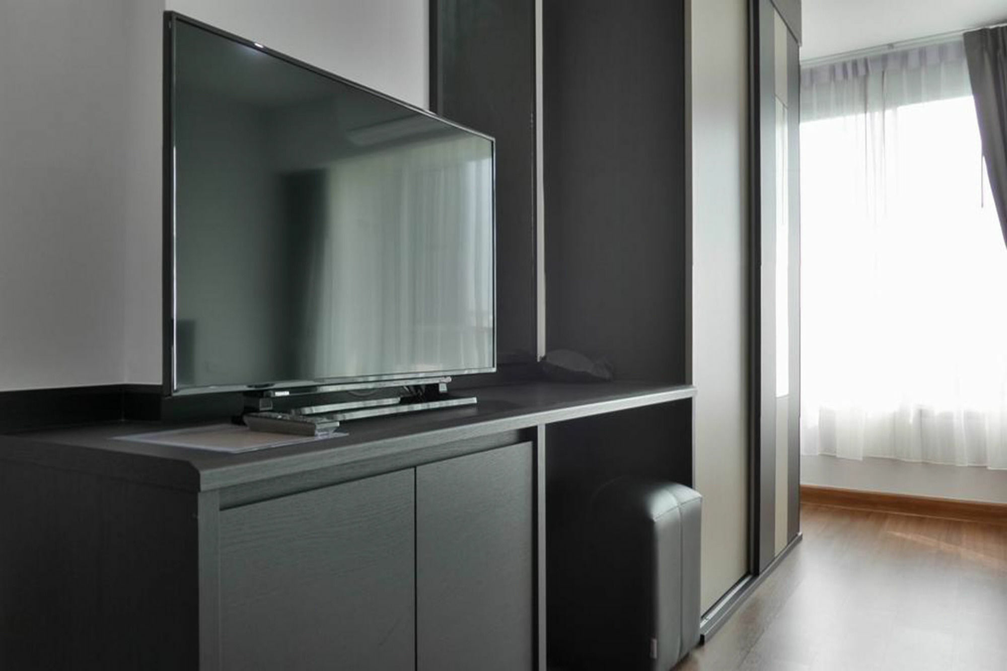 Winner Sriracha Serviced Apartment Sziracsa Kültér fotó