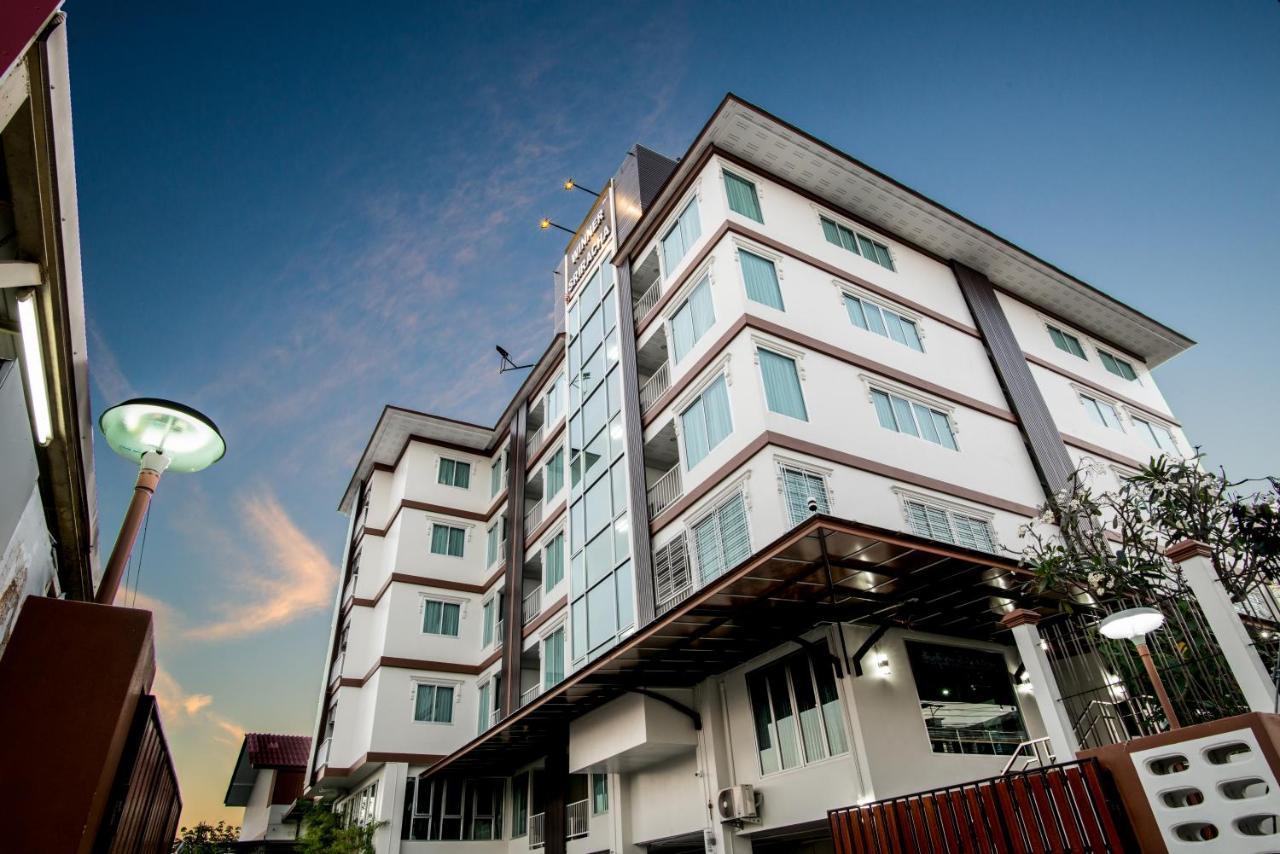 Winner Sriracha Serviced Apartment Sziracsa Kültér fotó