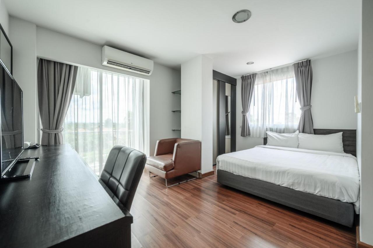 Winner Sriracha Serviced Apartment Sziracsa Kültér fotó