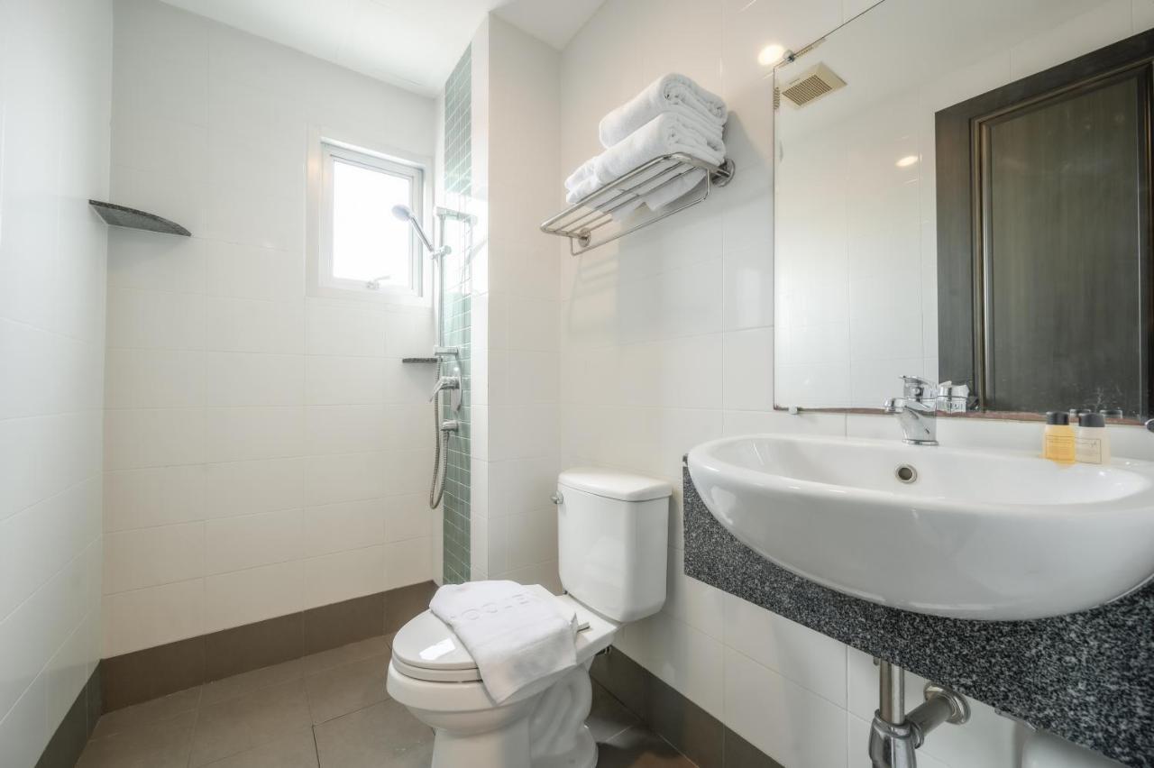Winner Sriracha Serviced Apartment Sziracsa Kültér fotó