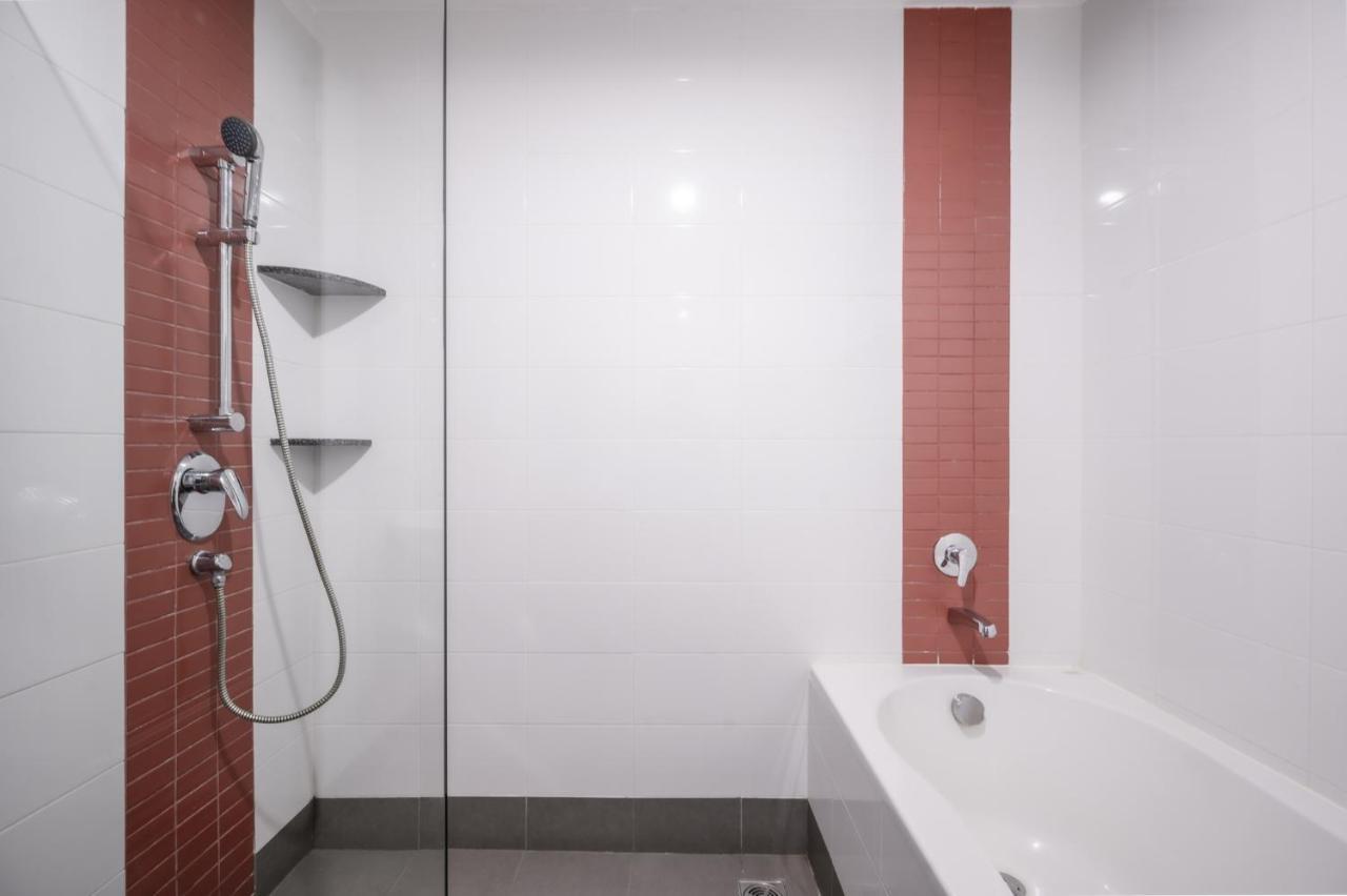 Winner Sriracha Serviced Apartment Sziracsa Kültér fotó