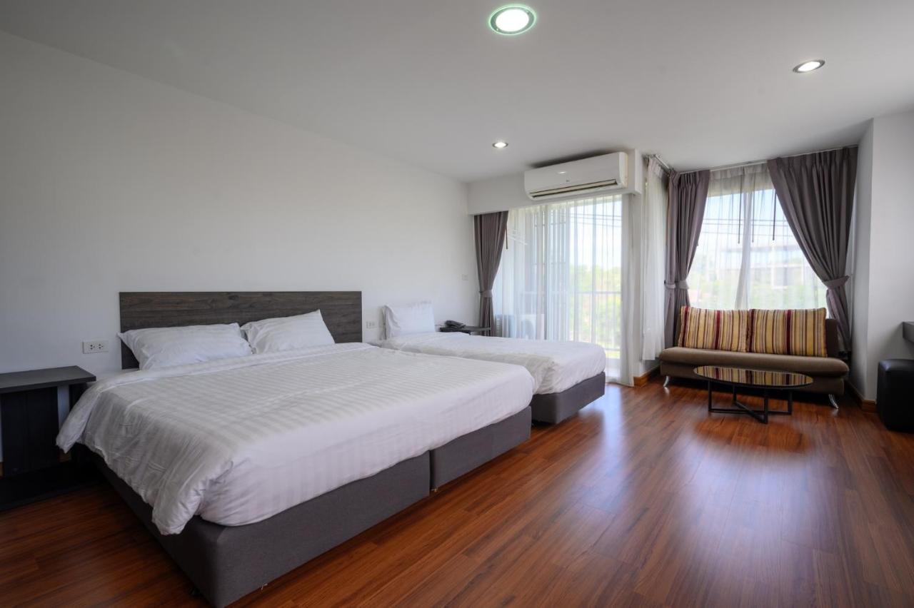 Winner Sriracha Serviced Apartment Sziracsa Kültér fotó